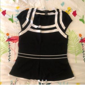 Black & White knit top in size small
